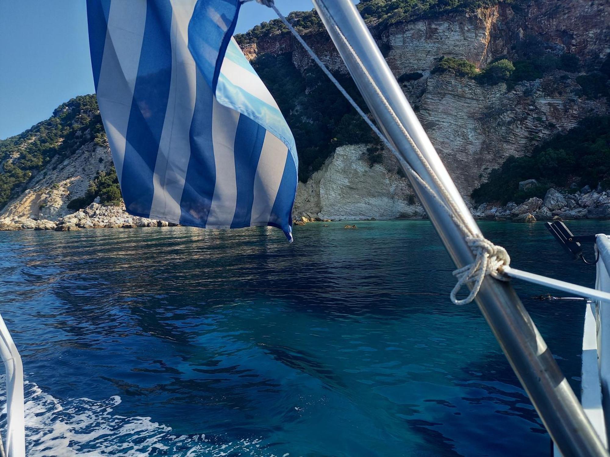 Отель Πέτρινο Σπίτι Lazarata Экстерьер фото